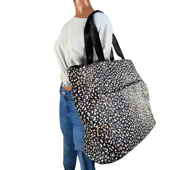 Shade & Shore XL Black Leopard Cheetah Print Neoprene Zip Beach Pool Tote Bag - Picture 8 of 8